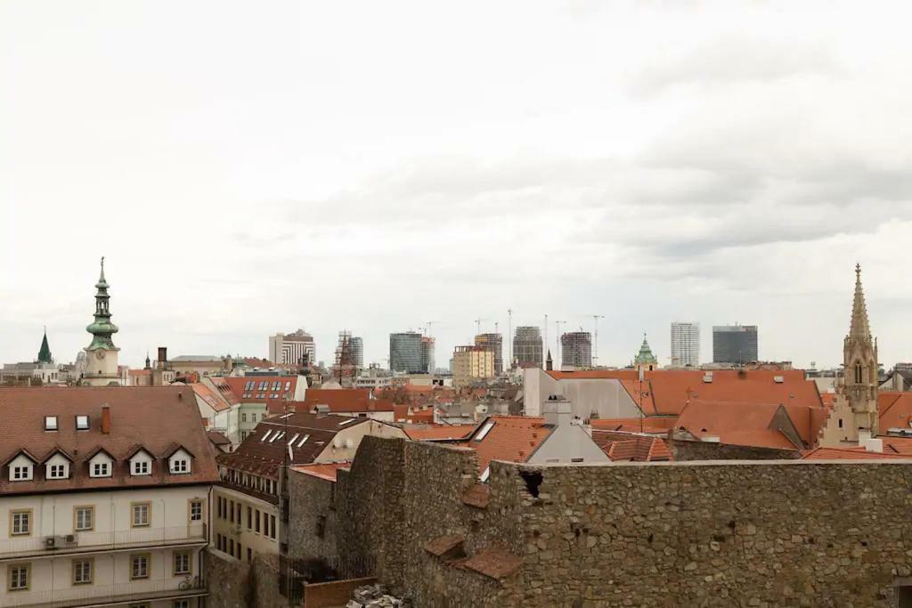 Oldtown Safari Lodge Bratislava Luaran gambar